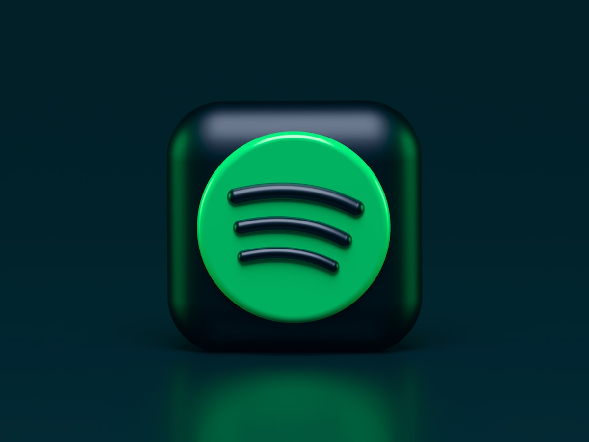 스포티파이(Spotify) 무료 오디오북: 월 2만원 추가 결제 없이 베스트셀러 감상하는 히든 팁
